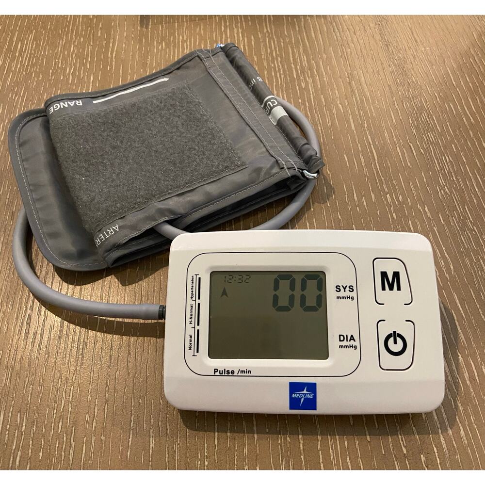 Medline Handheld Blood Pressure Monitor Unit‎ MDS1001